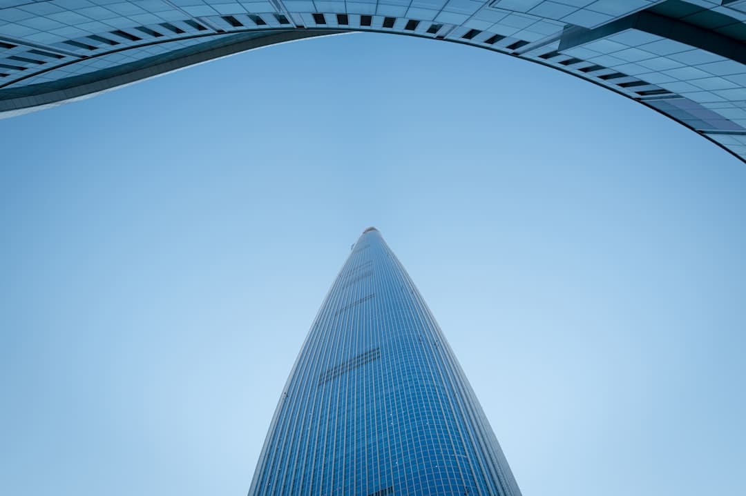 以雨为令，闻汛而动——延安站派出所全力筑牢防汛安全线​